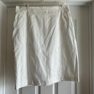 White pencil skirt